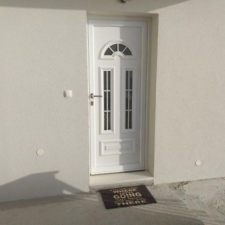Apartment Zaklopatica Lastovo 外观 照片