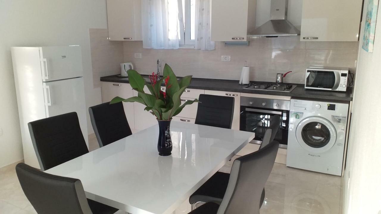 Apartment Zaklopatica Lastovo 外观 照片