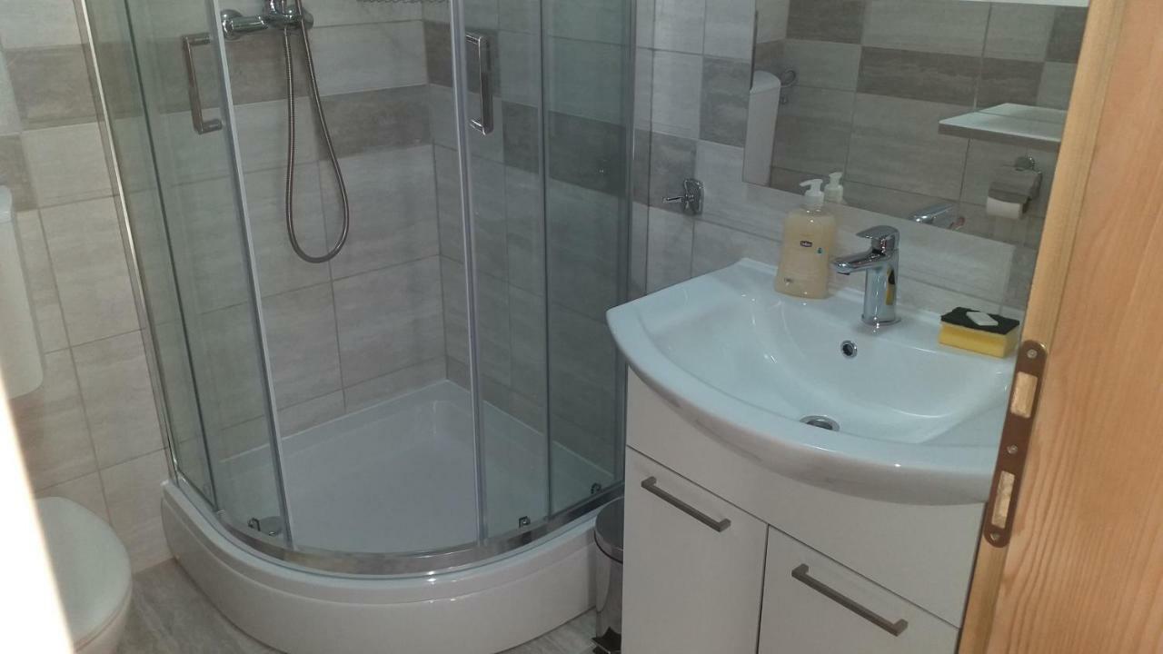 Apartment Zaklopatica Lastovo 外观 照片